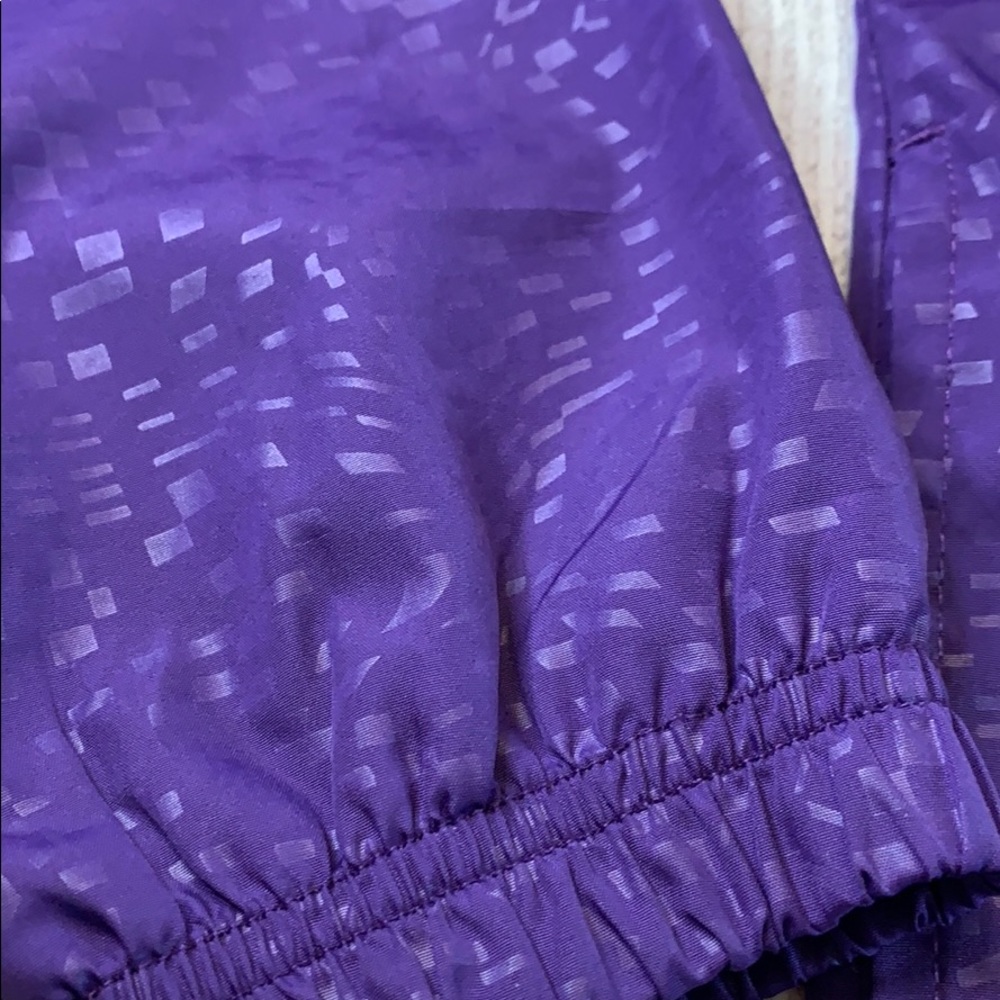 Like new Avia athletic windbreaker jacket - Picture 8 of 8
